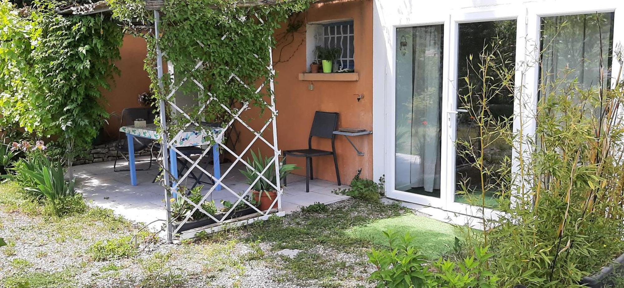 T.Belle Vue Panoramique Au Coeur Du Luberon 40M2 + Pergola . Jardin. P Apartamento Apt Exterior foto